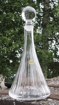 Crystal wine decanter